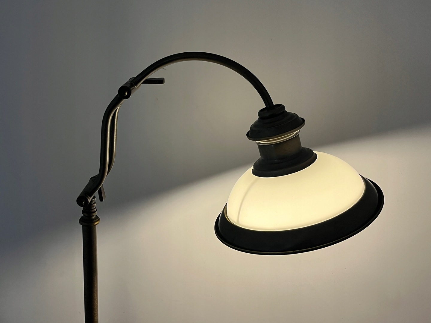 Lampa podłogowa lata 80-te mosiądz - obrazek 5