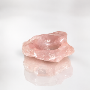 Minerał, kamień z naturalnego kwarcu różowego waga 368g