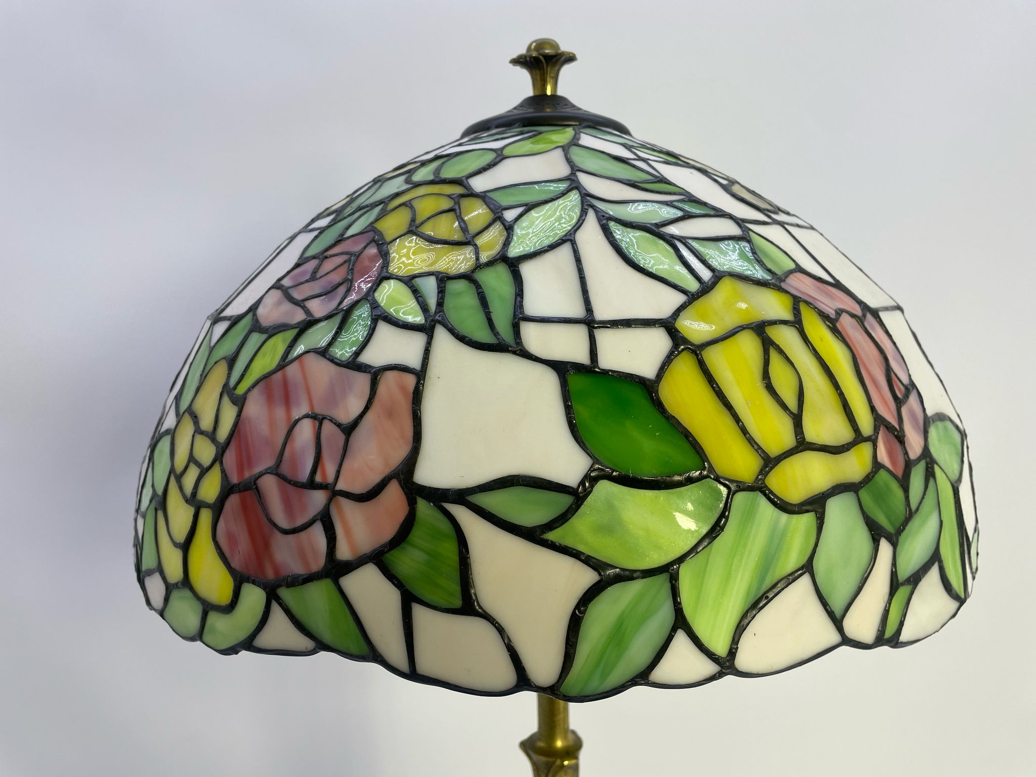 Lampa witrażowa mosiądz w stylu Tiffany - obrazek 6