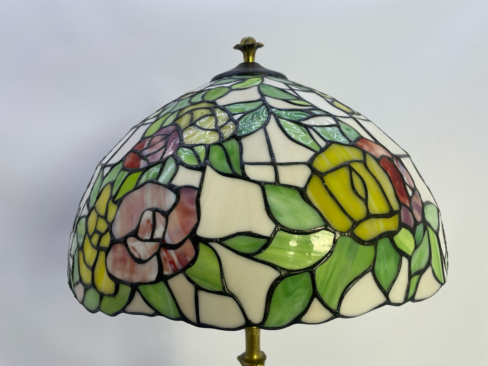 Lampa witrażowa mosiądz w stylu Tiffany - obrazek 7