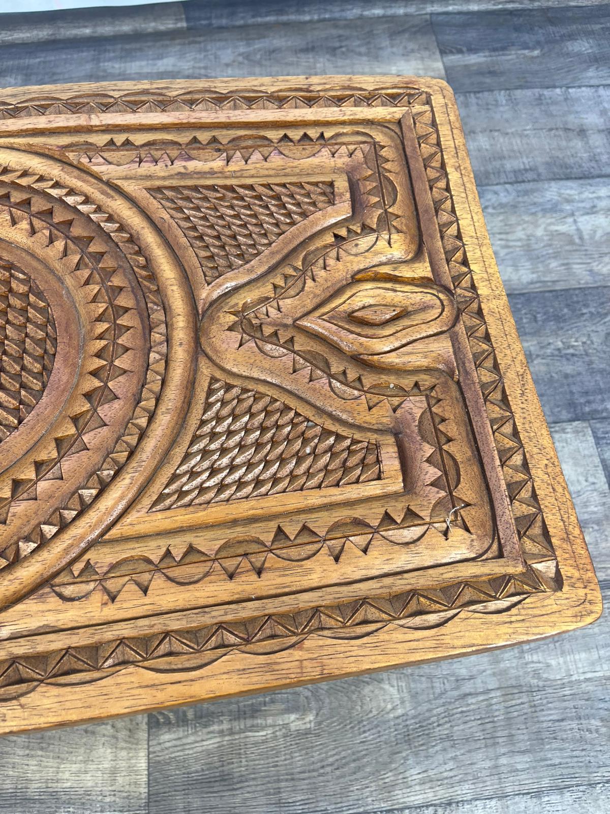 Stolik kawowy Pakistan rzeźbiony lata 60-te - obrazek 9