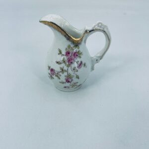 Dzbanuszek na mleko w stylu Vintage.