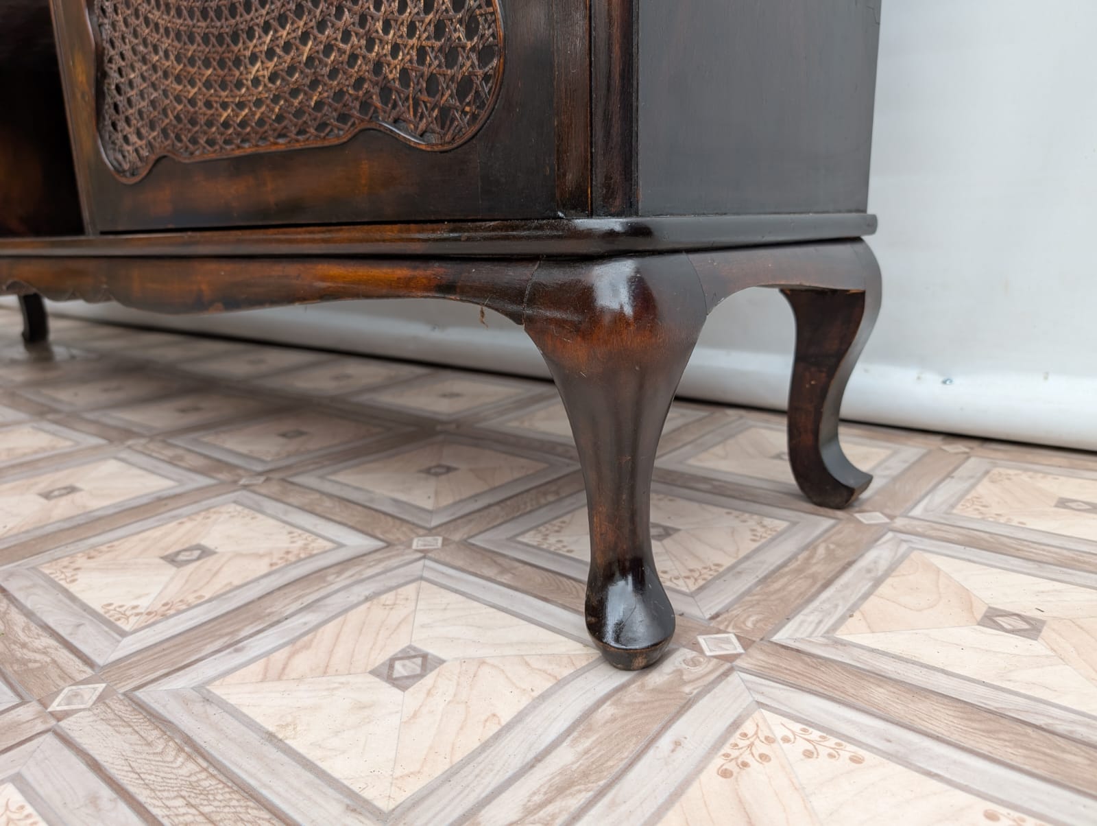 Kredens zabytkowy w stylu Chippendale z rafią - Image 16