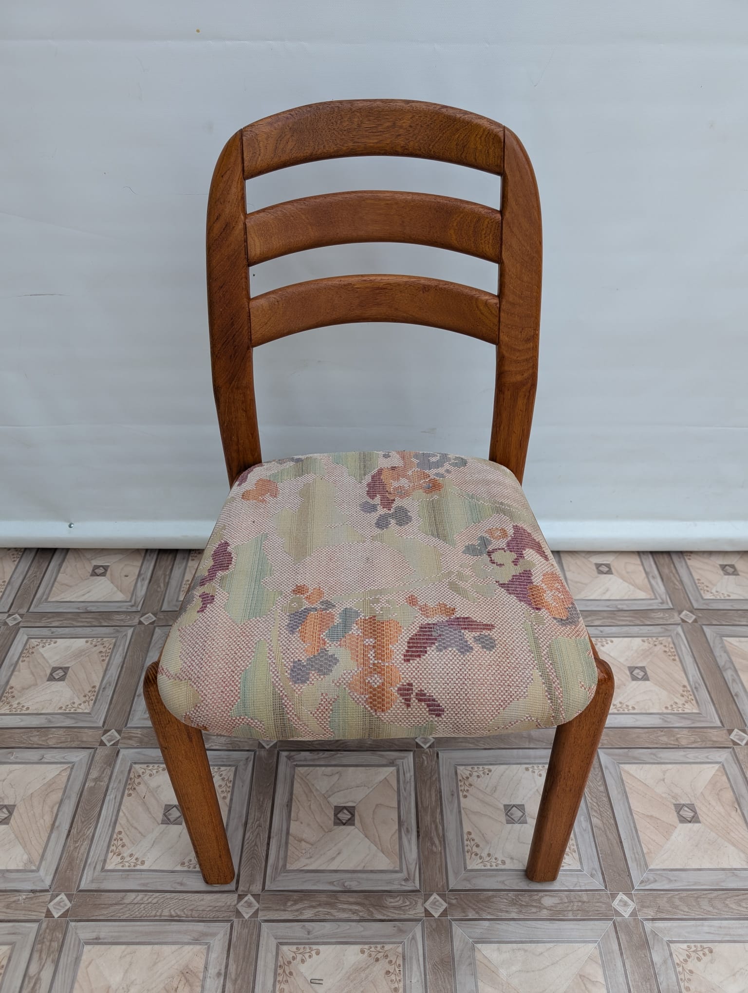 Krzesło tekowe duńskie Dyrlund z lat 60-tych - obrazek 4