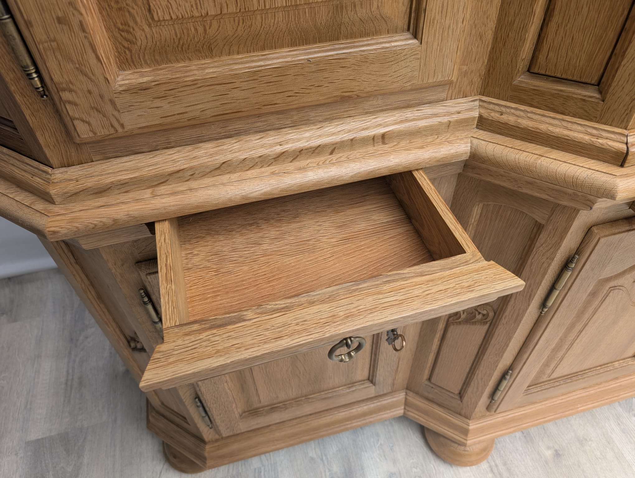 Stylowa witryna, kredens z litego drewna dębowego - Image 7