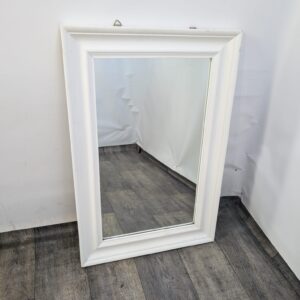 Lustro z litego drewna bielone