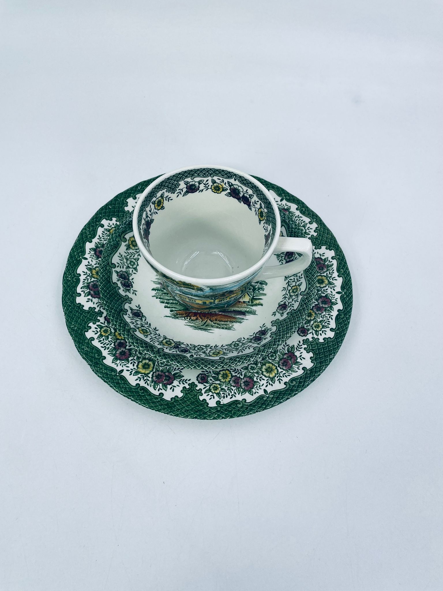 Zestaw śniadaniowy Filiżanka kolekcjonerska Royal Tudor Country Cottage - Image 4