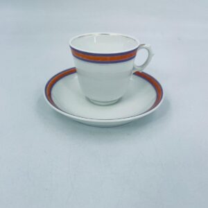 Vintage style collector's breakfast cup set