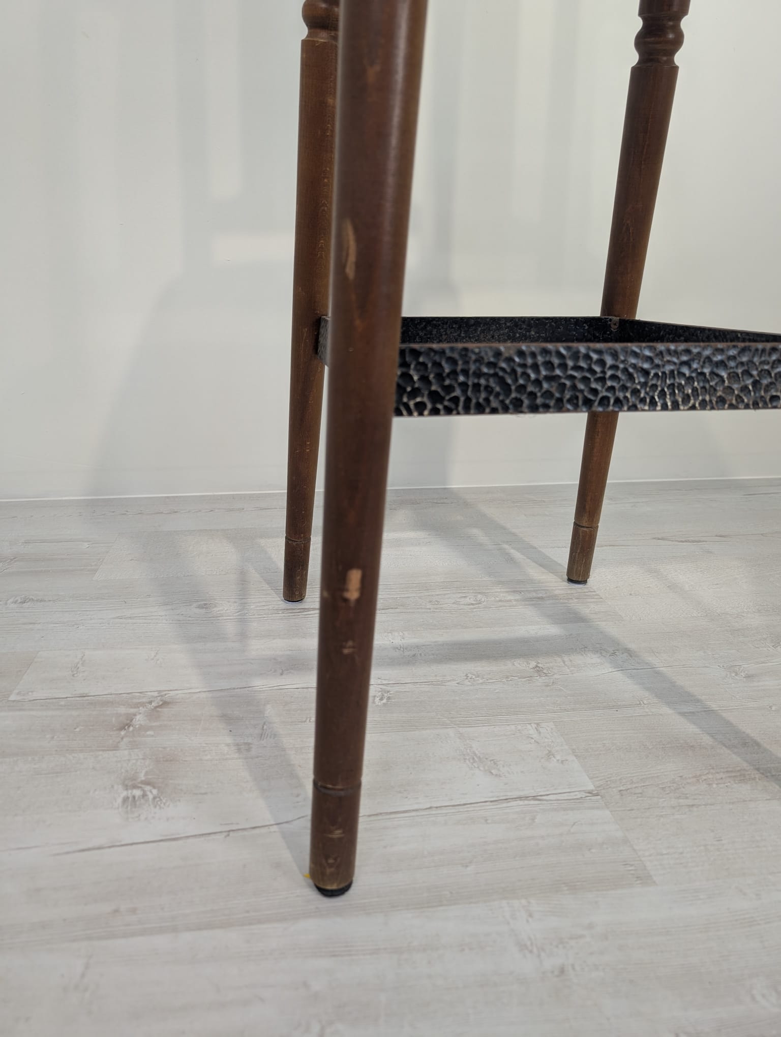 Krzesło, hoker dębowy z XX wieku - obrazek 7