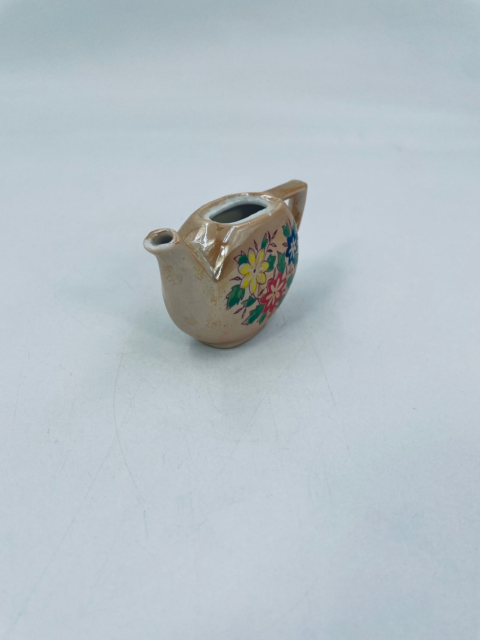 Miniaturowy zestaw, dzbanek i dwie filiżanki. - obrazek 7