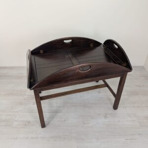 Table, tray in English style from the 1960s