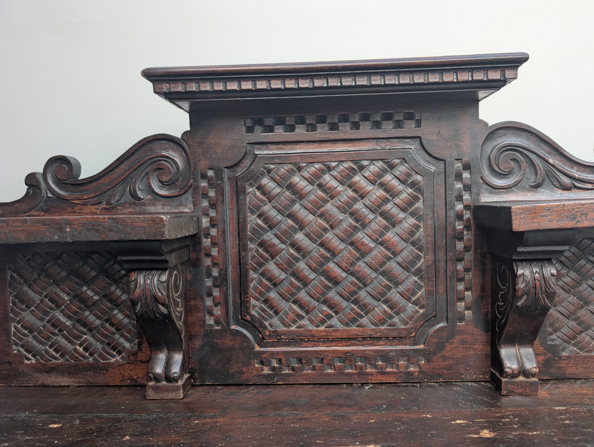 Komoda unikatowa, zabytkowa w stylu renesansowym początek XIX wieku - obrazek 5