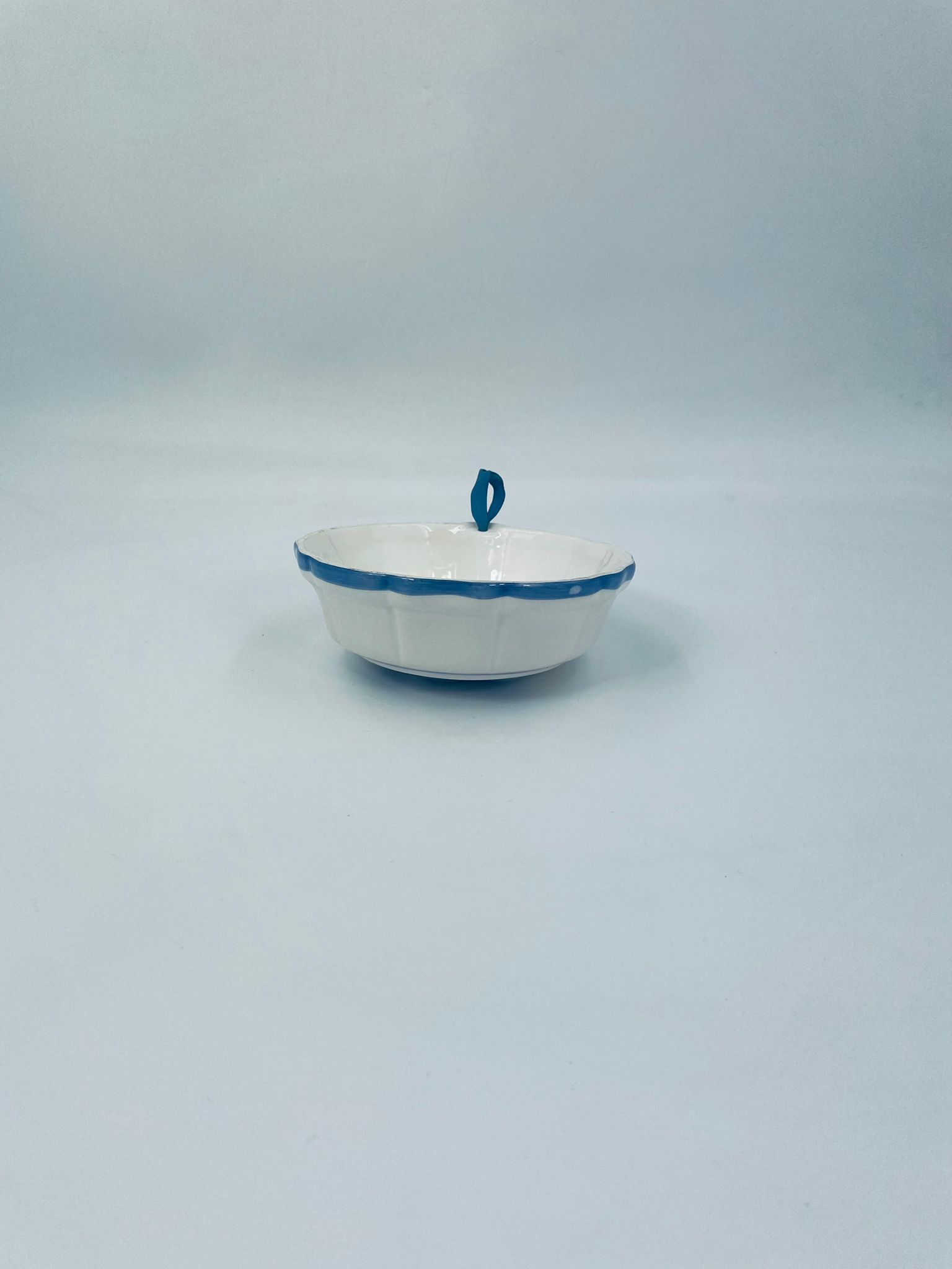 Miseczka porcelanowa, dekoracyjna. - obrazek 2