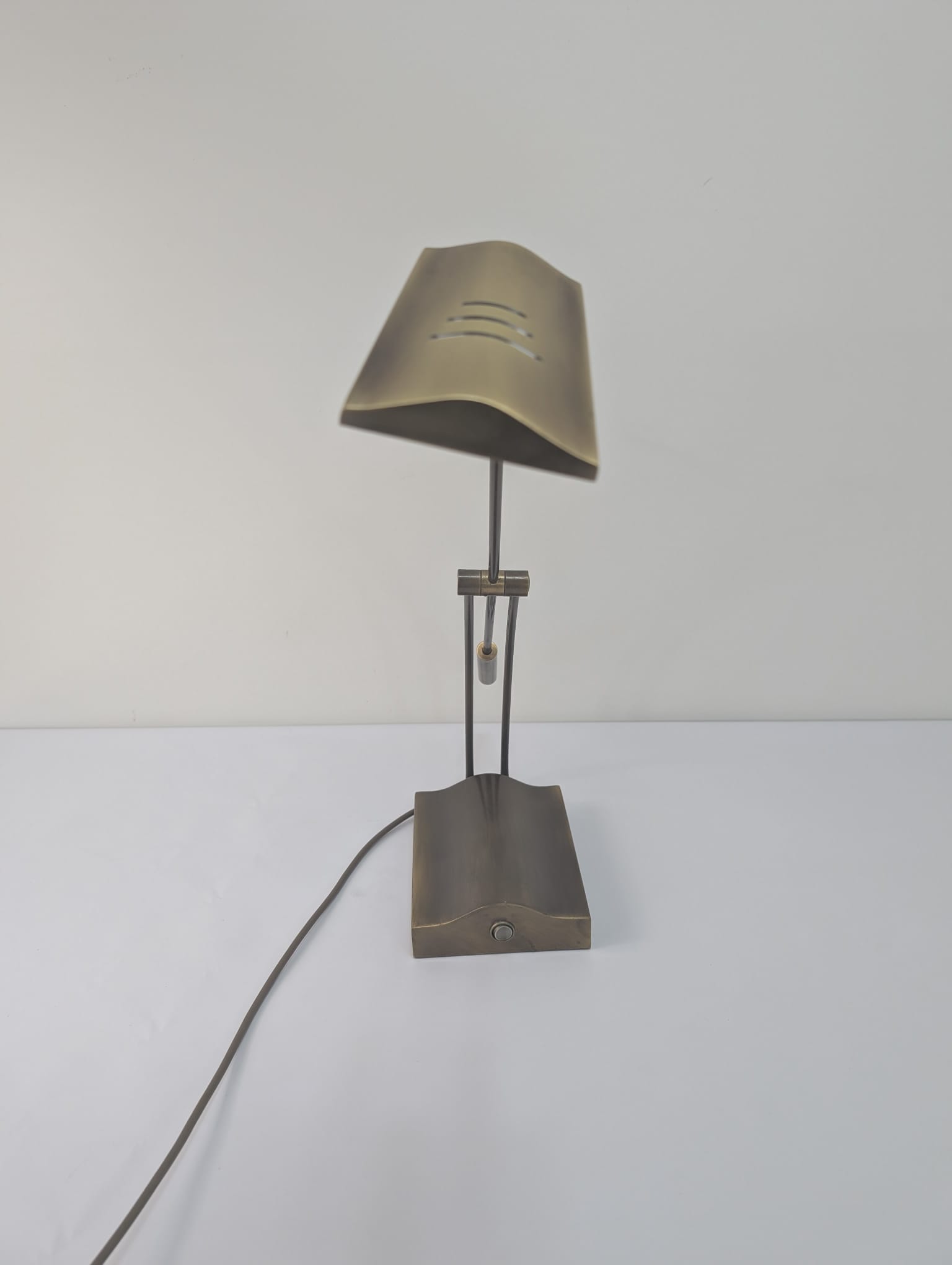 Lampka stołowa, biurowa mosiężna vintage - obrazek 8