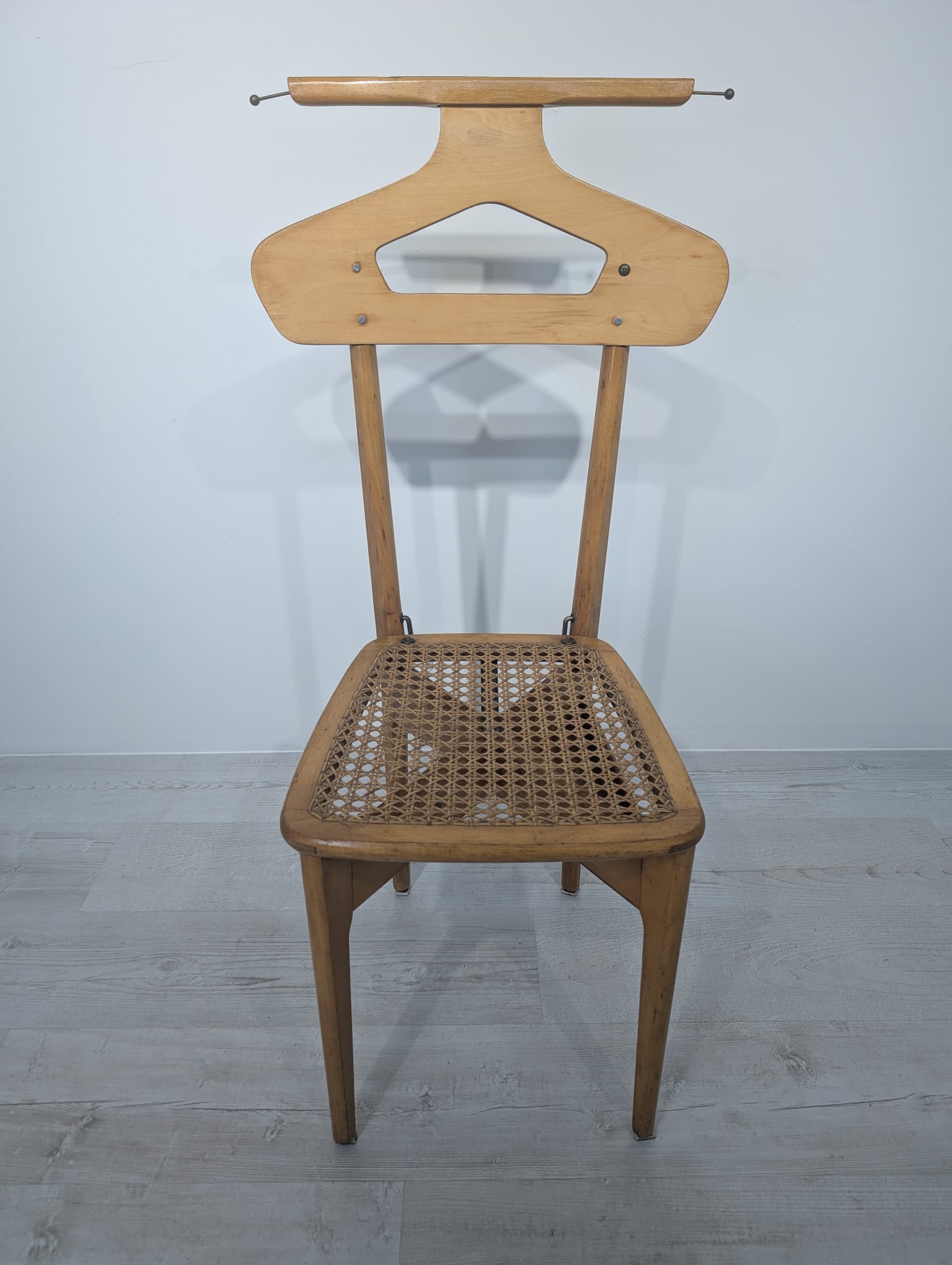 Krzesło, wieszak włoskie proj. Ico Parisiego dla Fratelli Reguitti UNIKAT - obrazek 3