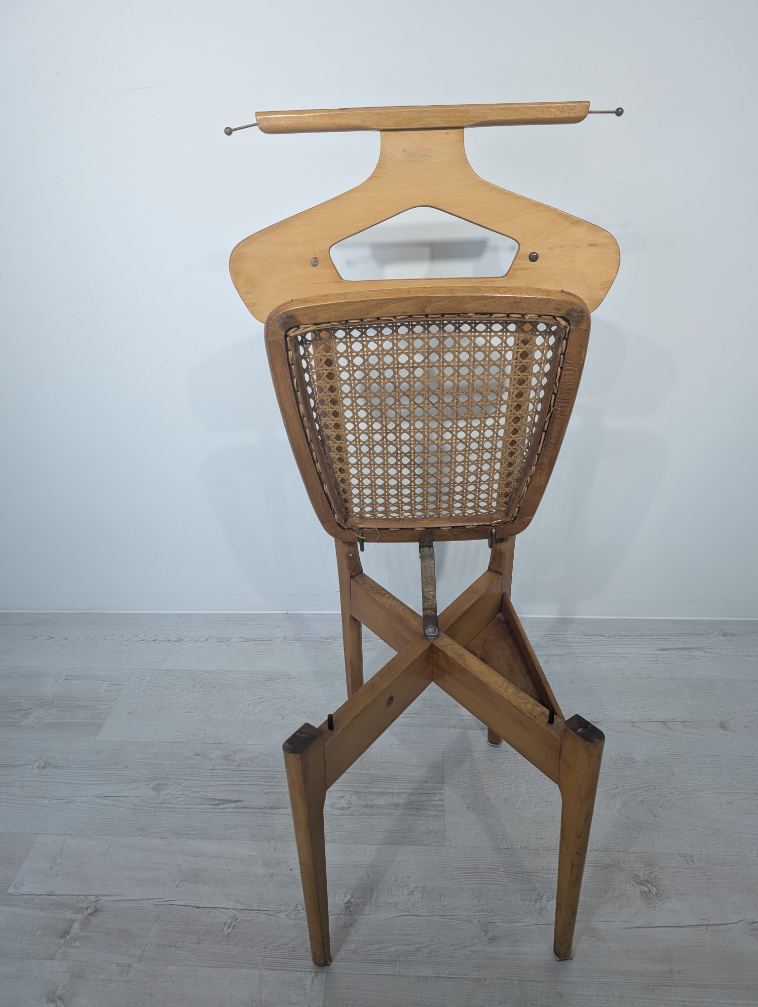 Krzesło, wieszak włoskie proj. Ico Parisiego dla Fratelli Reguitti UNIKAT - obrazek 10