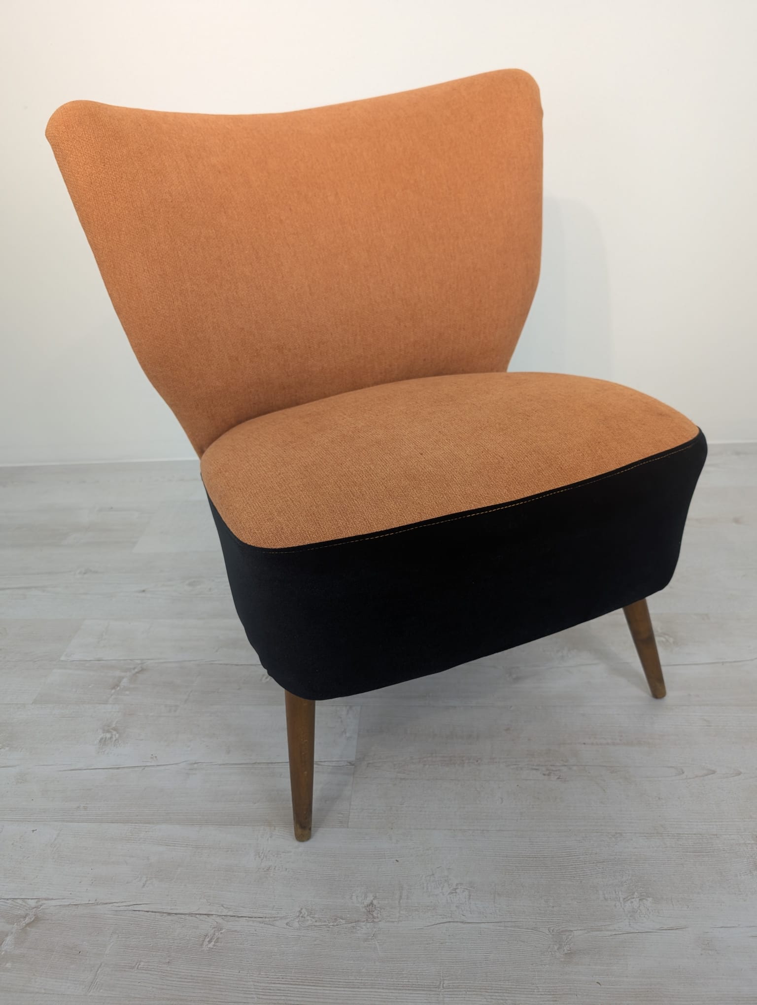 Fotel koktajlowy vintage z czasów PRL-u na sprężynach - Image 3