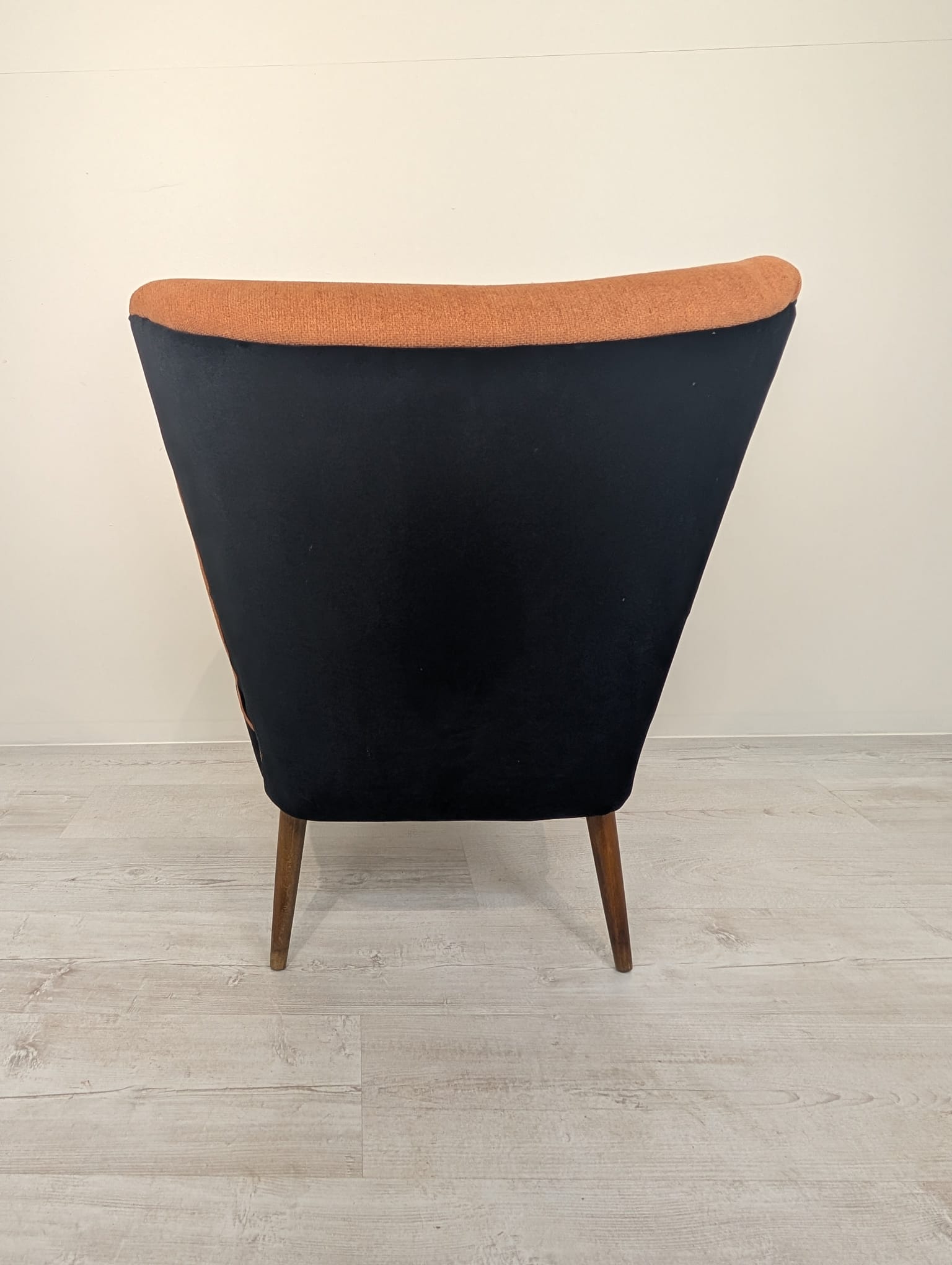 Fotel koktajlowy vintage z czasów PRL-u na sprężynach - Image 11