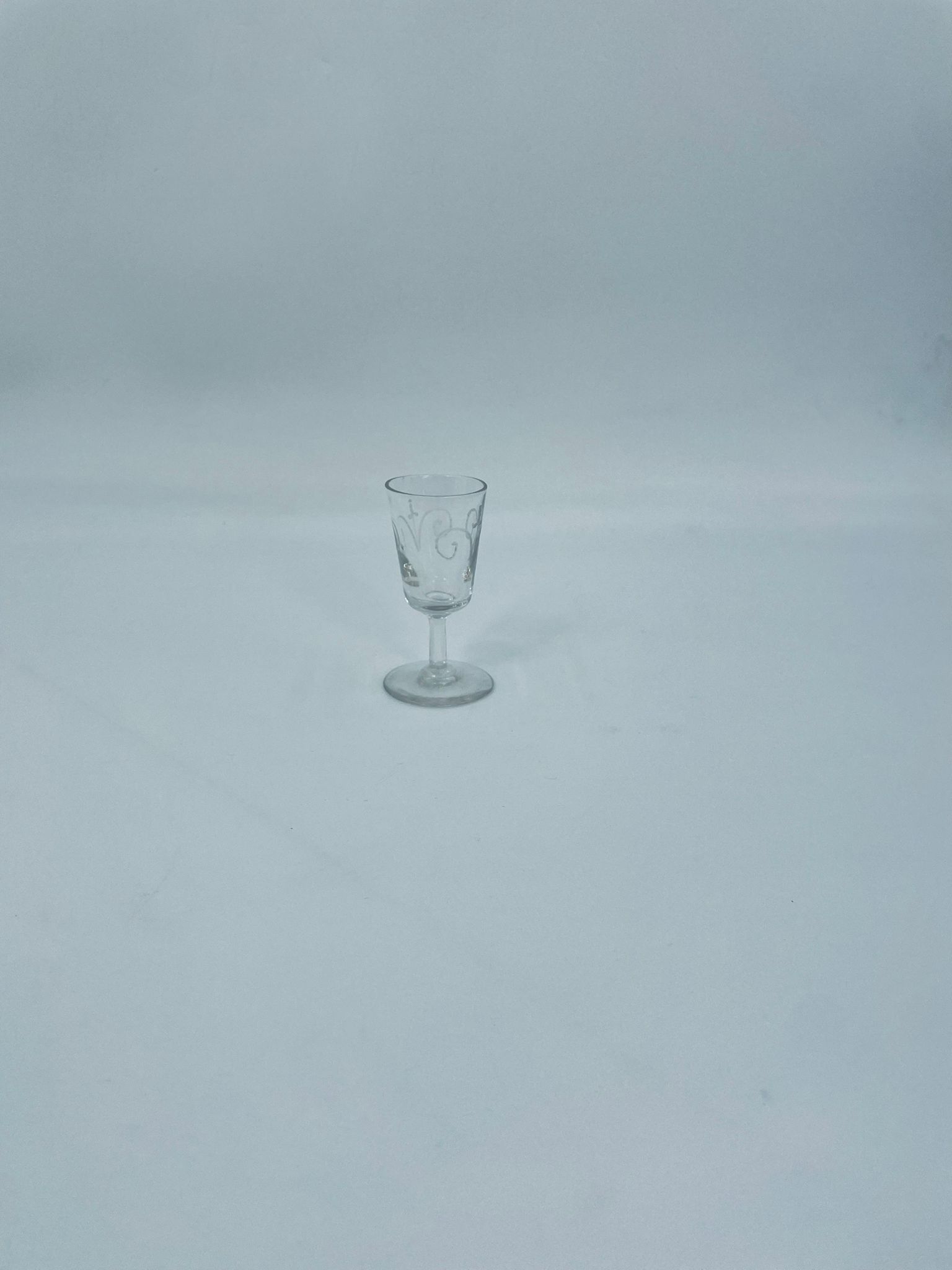 Kieliszek do wódki w stylu Vintage - obrazek 2