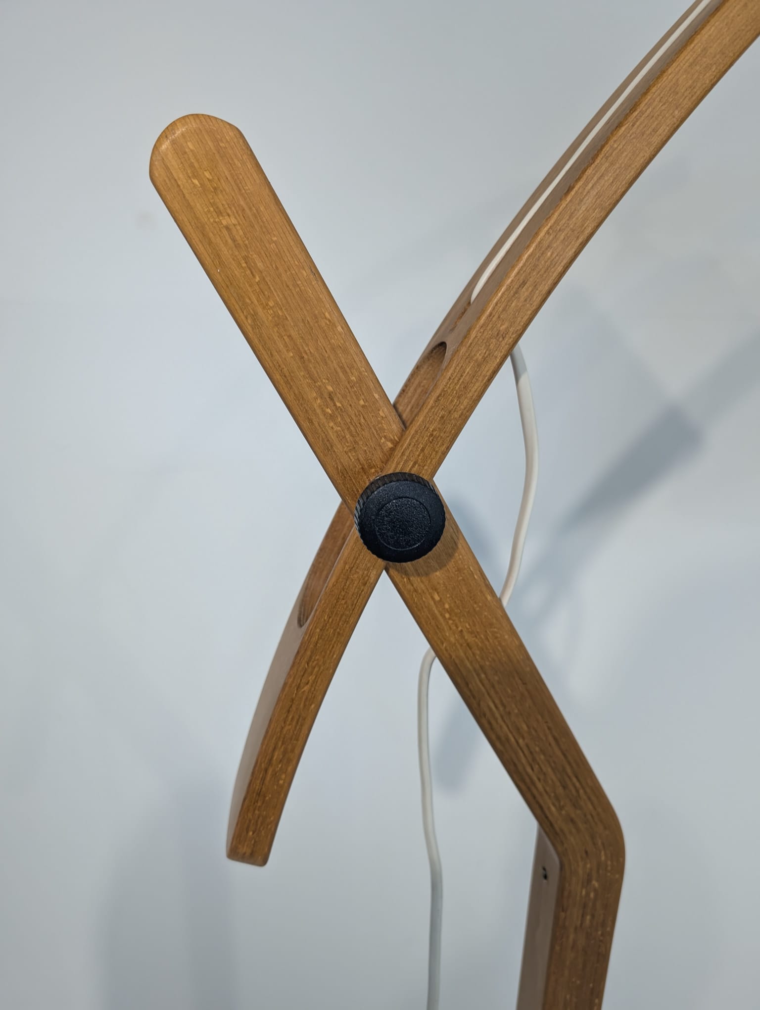 Lampka podłogowa Szwedzka z drewna tekowego Scandi designe - Image 7