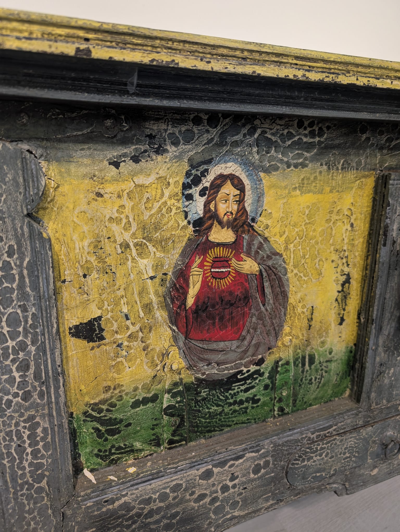 Zabytkowa skrzynia, kufer z drewna ręcznie malowany - obrazek 4