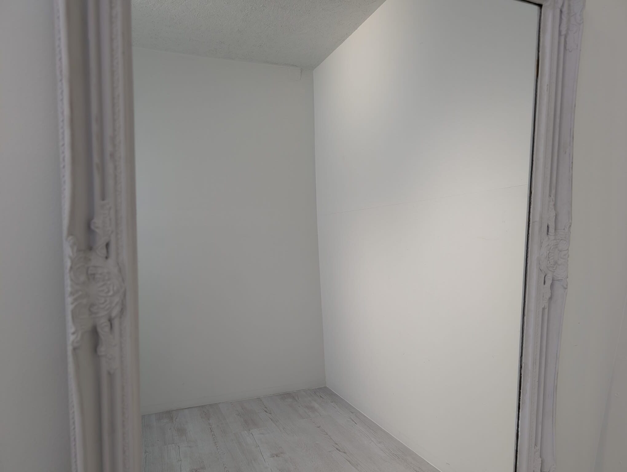 Lustro drewniane białe w stylu barokowym - obrazek 4