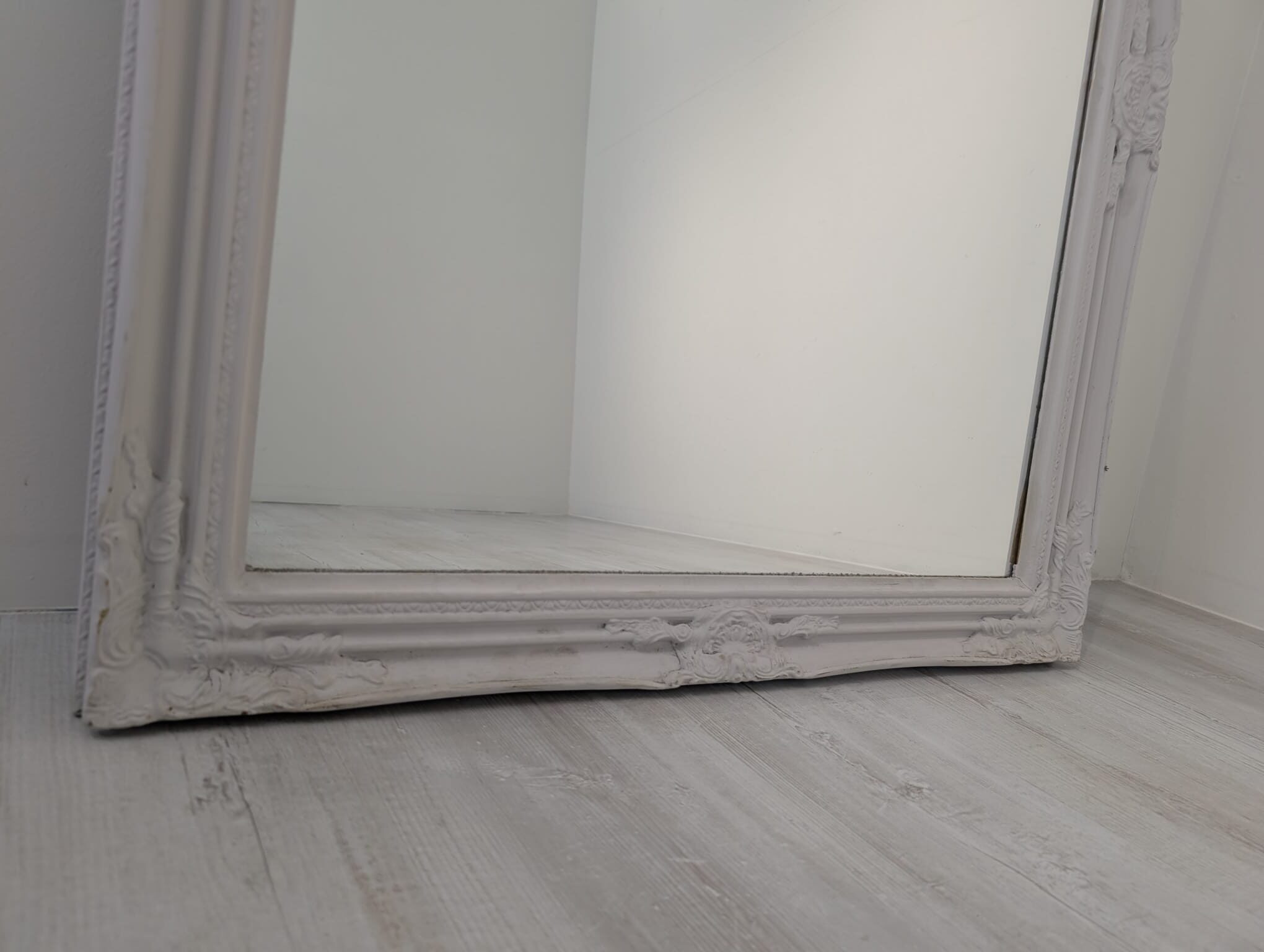 Lustro drewniane białe w stylu barokowym - obrazek 7
