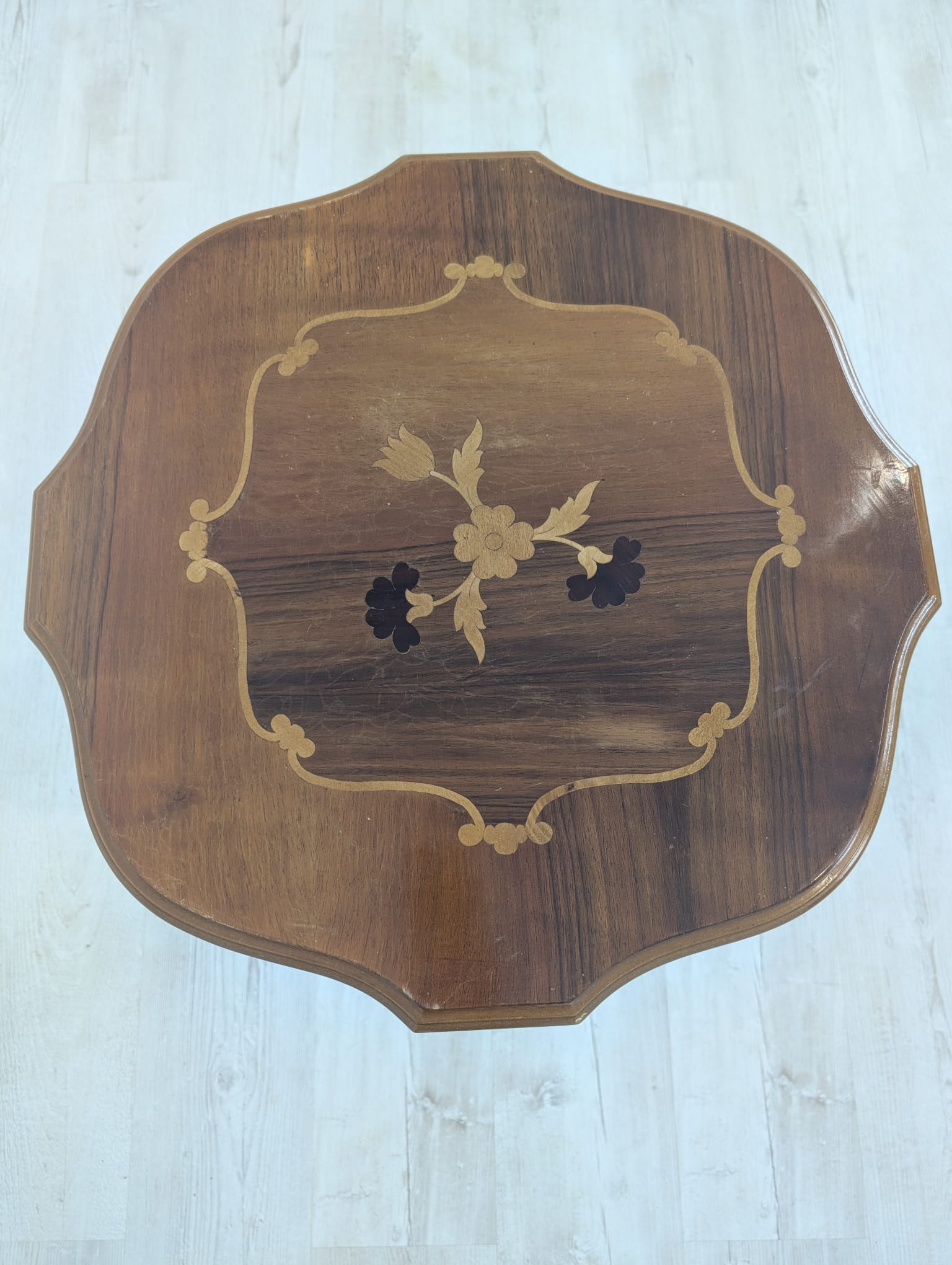 Stolik kawowy okrągły z intarsjowanym blatem - Image 10