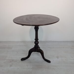Round mahogany coffee table from the 1940s