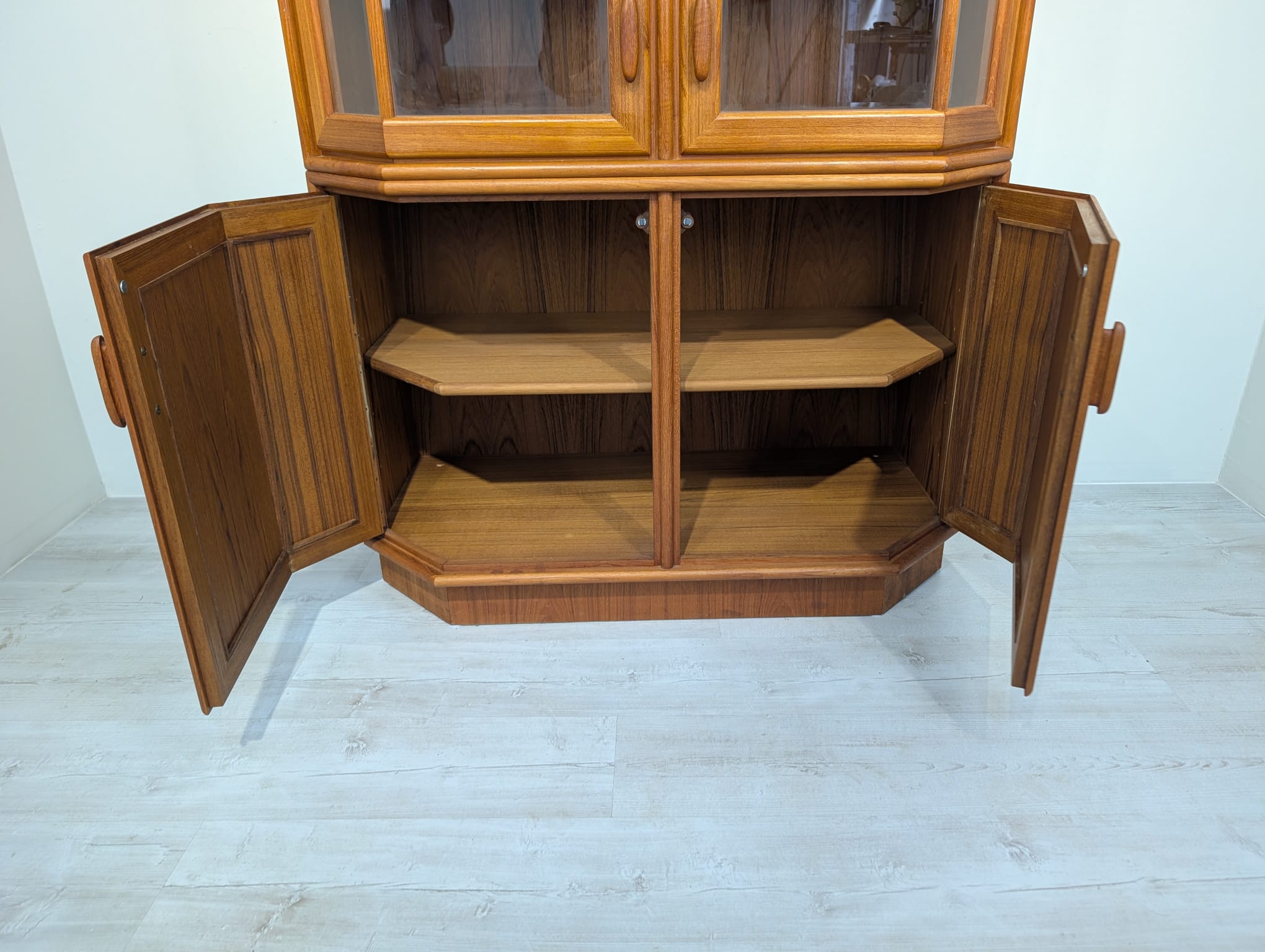 Witryna, duńska gablota podświetlana XL z teku z lat 80-tych - Image 7