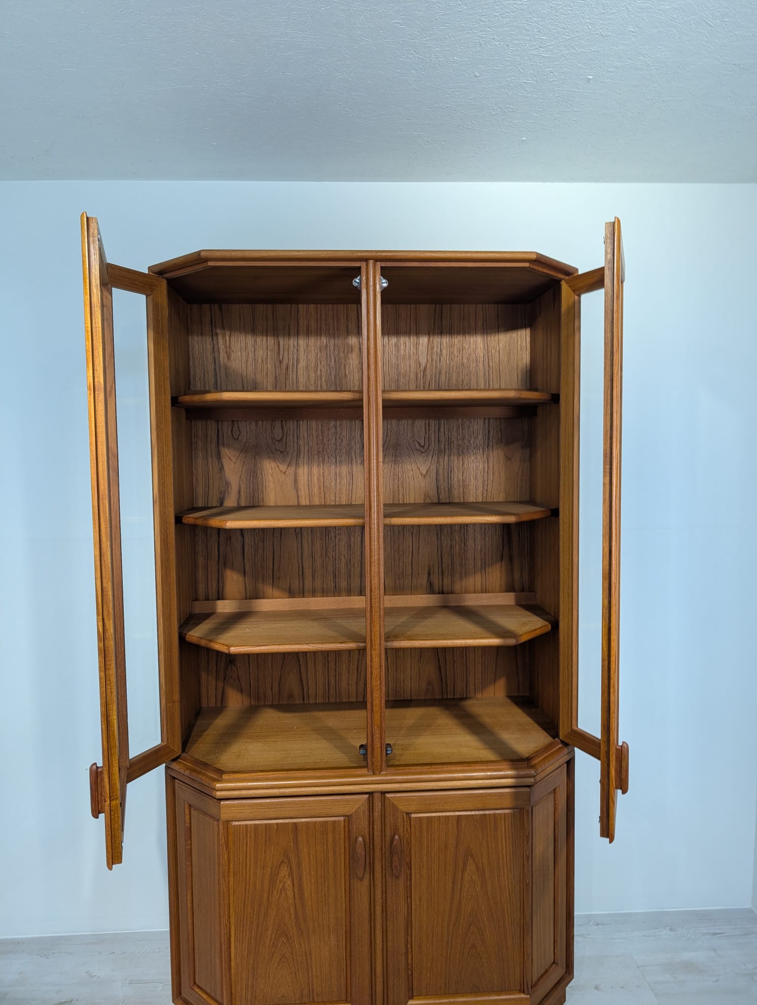 Witryna, duńska gablota podświetlana XL z teku z lat 80-tych - Image 10