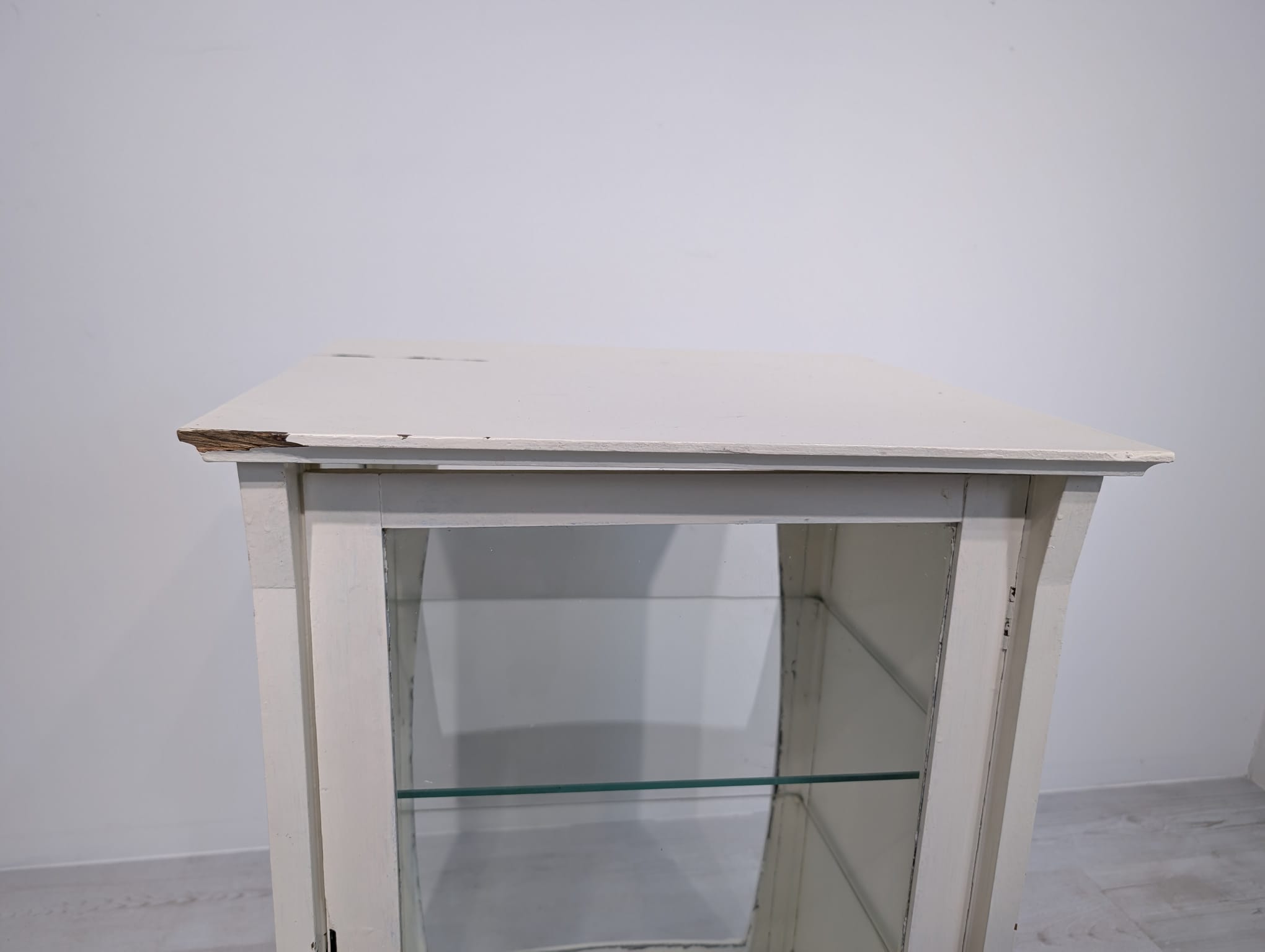 Zaszklona witryna, lada bielona secesyjna - obrazek 3