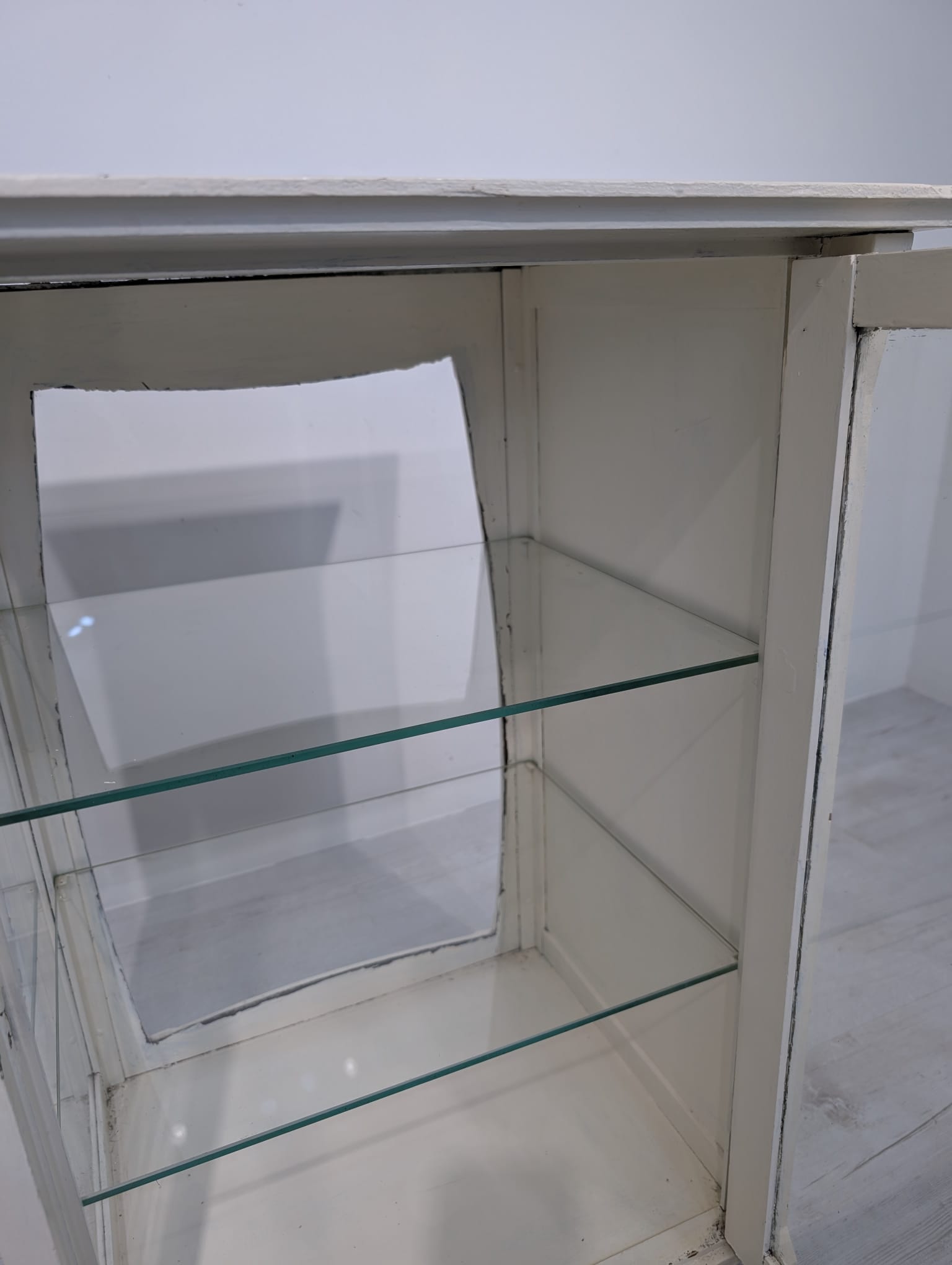 Zaszklona witryna, lada bielona secesyjna - obrazek 6