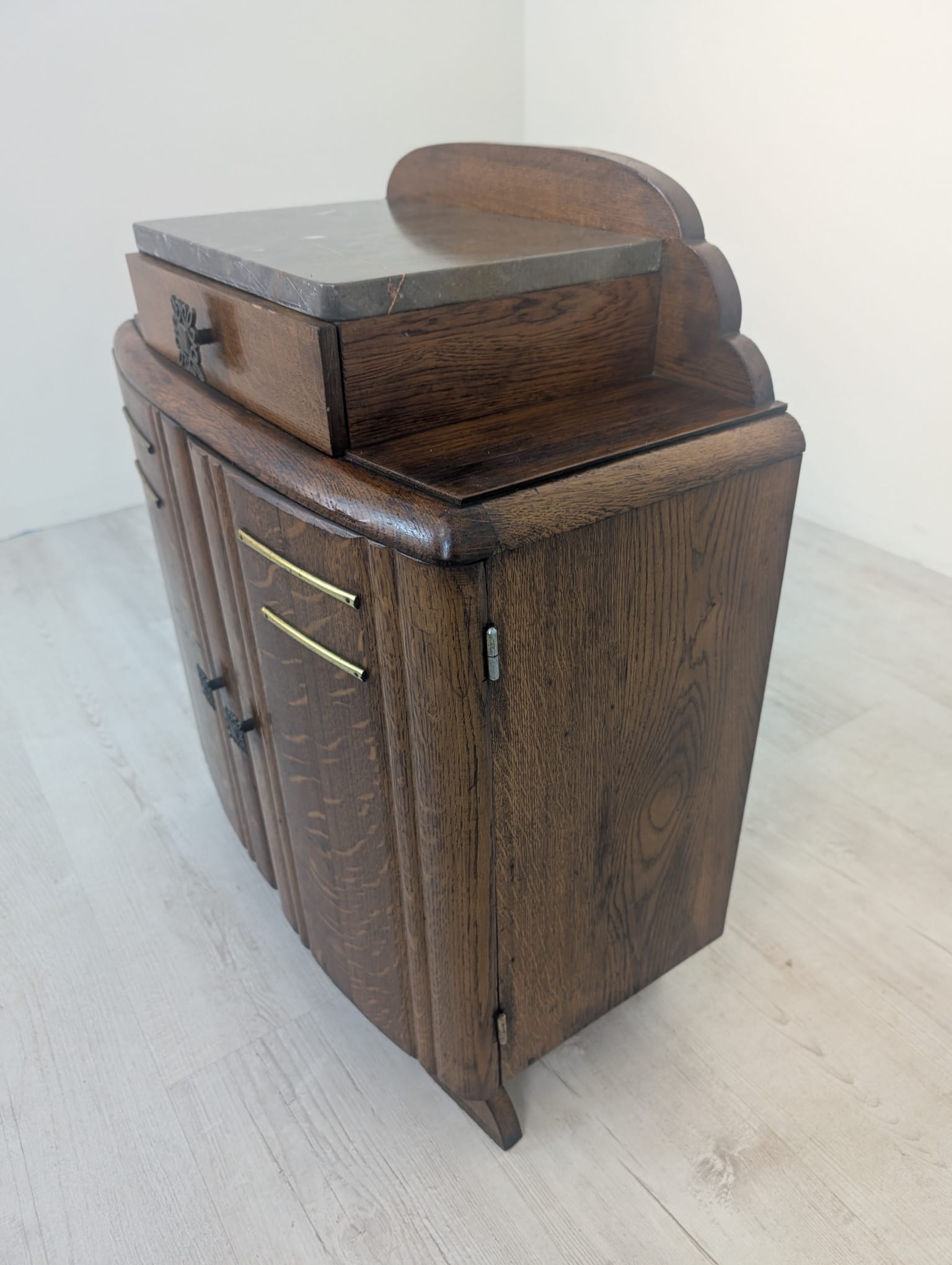 Szafka dębowa secesyjna z marmurem w stylu Art Deco - obrazek 10