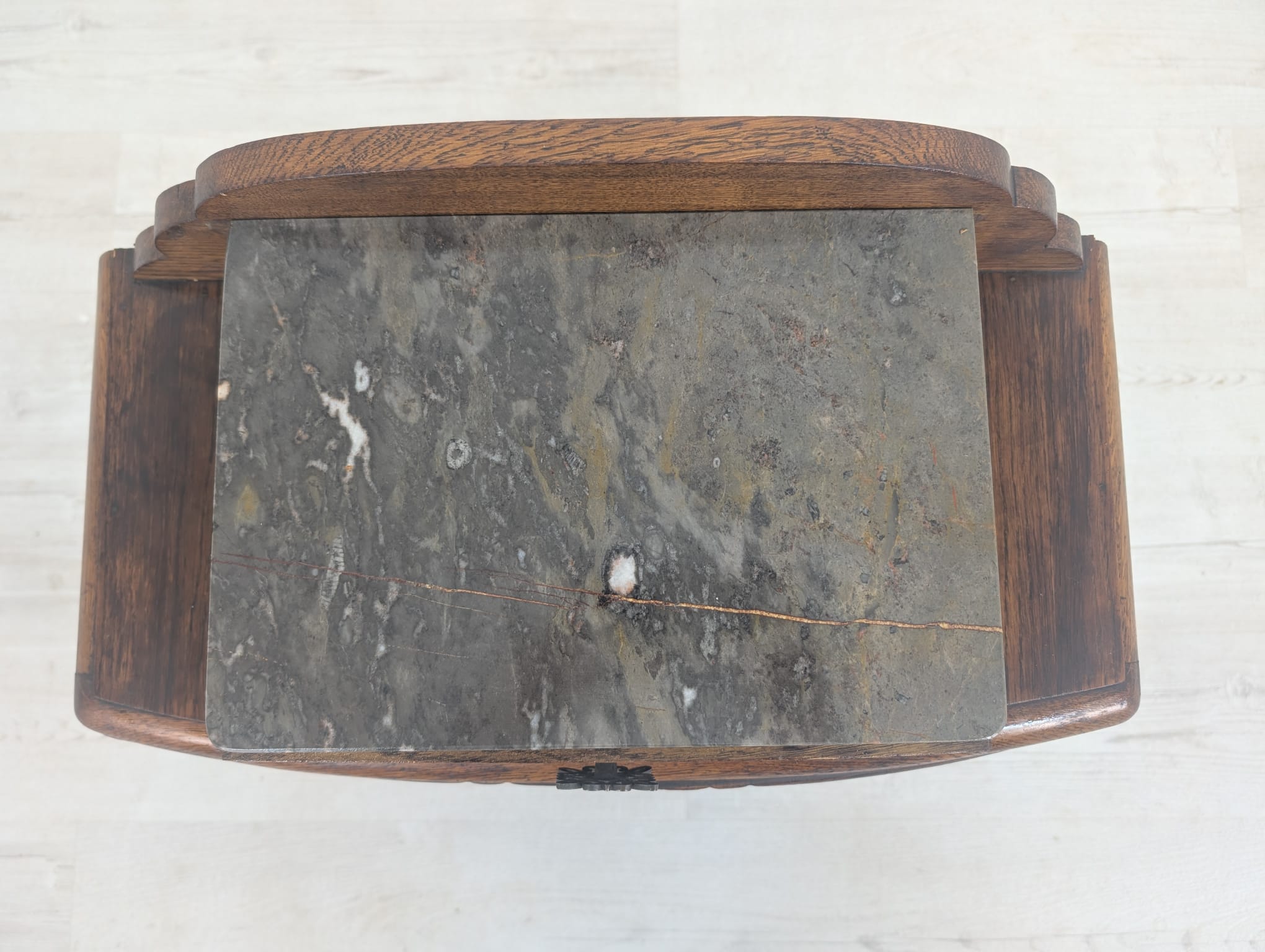 Szafka dębowa secesyjna z marmurem w stylu Art Deco - obrazek 8