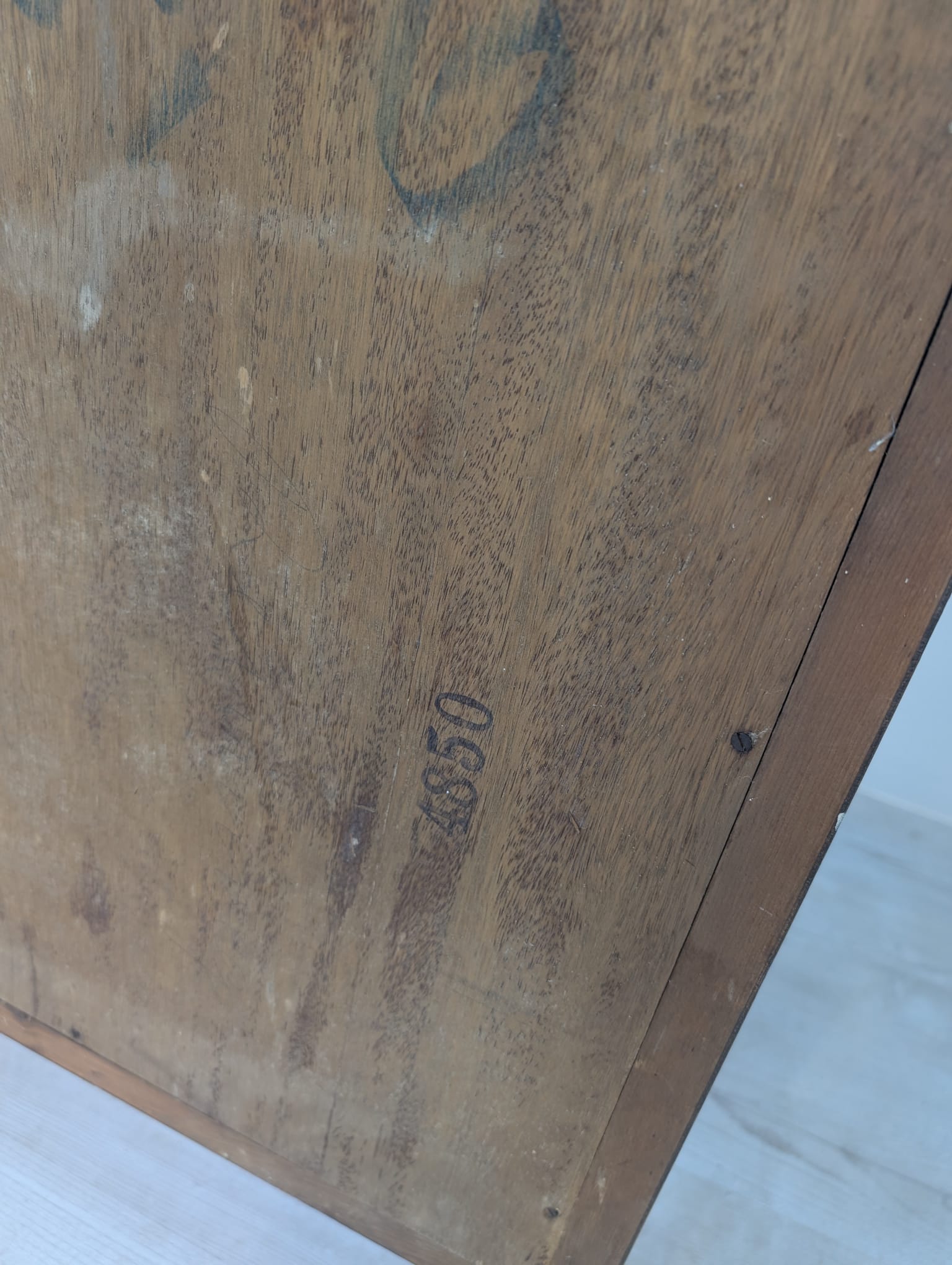 Witryna, kredens antyczny ludwikowski dębowy z lat 50-tych z rafią - obrazek 22