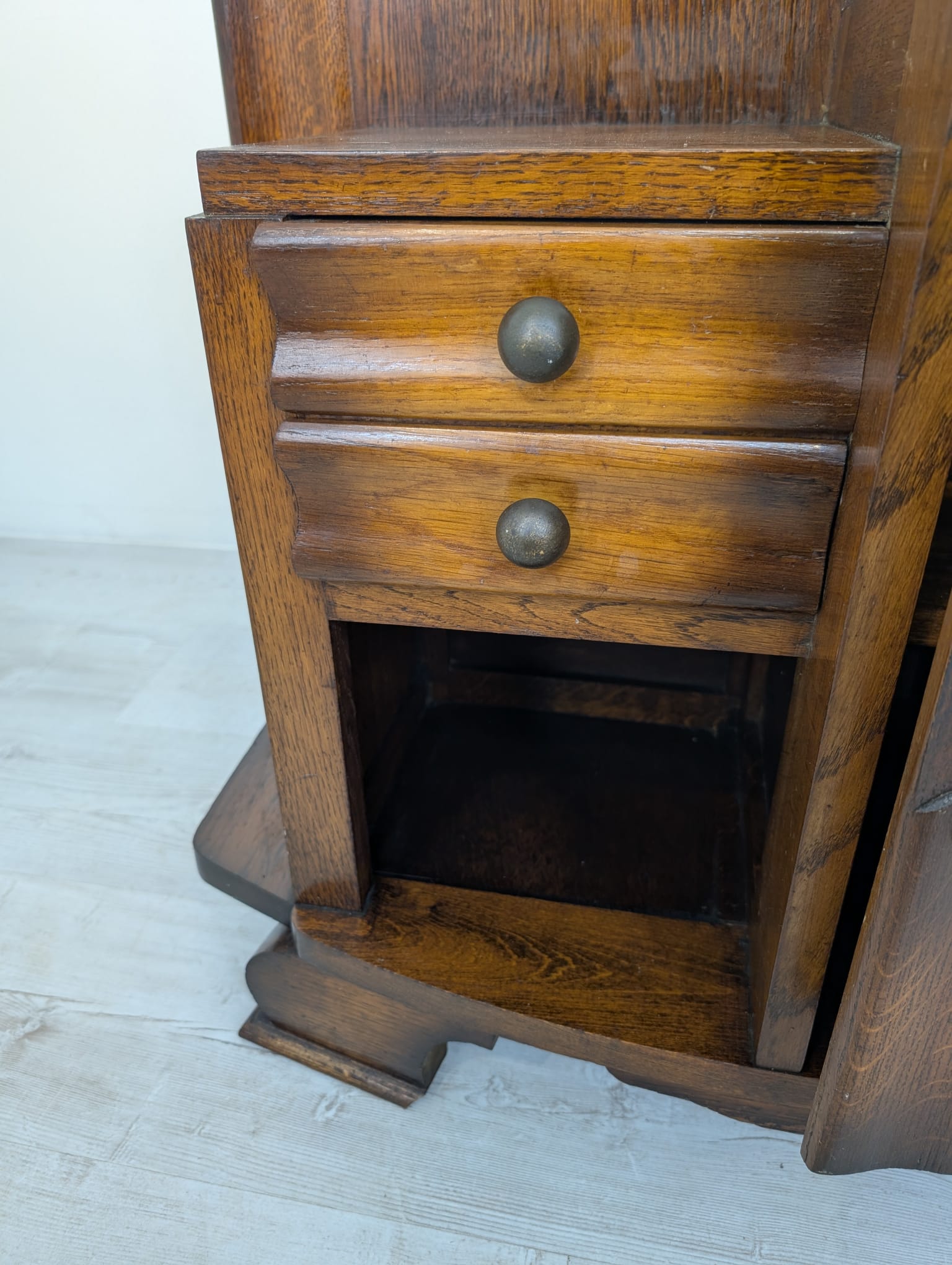 Szafka dębowa secesyjna z marmurem w stylu Art Deco - obrazek 5