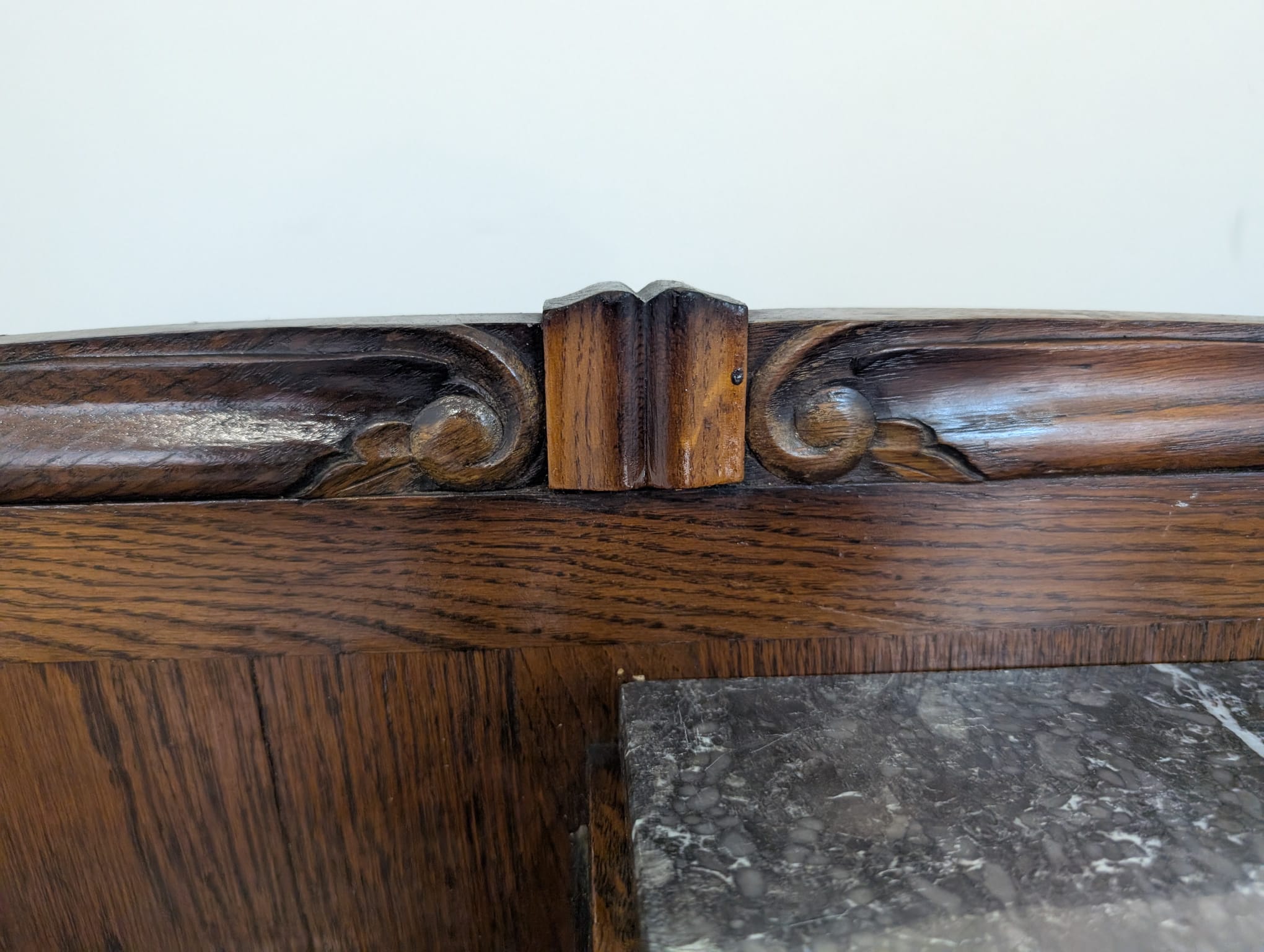 Szafka dębowa secesyjna z marmurem w stylu Art Deco - obrazek 12