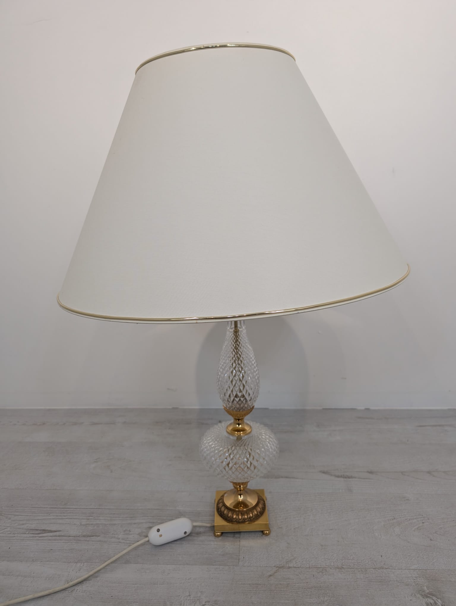 Lampa stołowa kryształowa mosiądzowana z lat 50/60-tych - obrazek 4