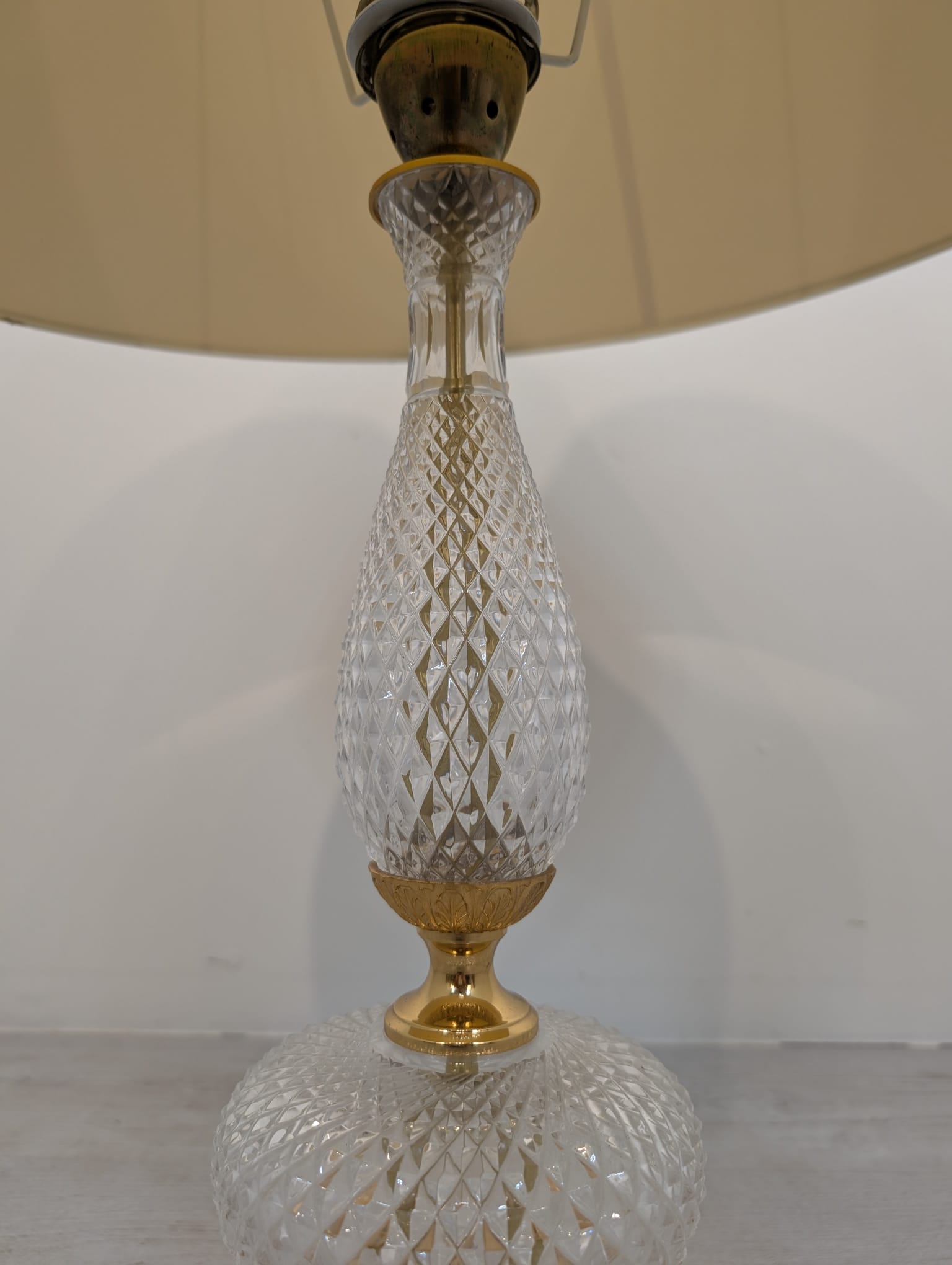 Lampa stołowa kryształowa mosiądzowana z lat 50/60-tych - obrazek 8