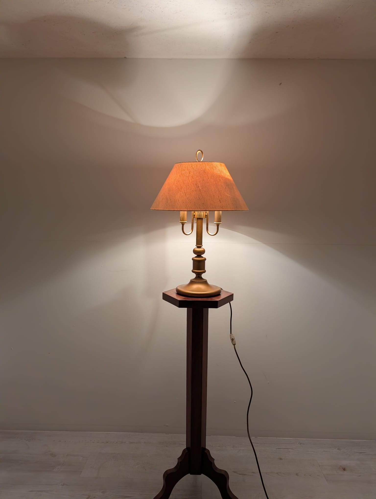 Stylowa lampa stołowa mosiądzowana vintage - Image 12