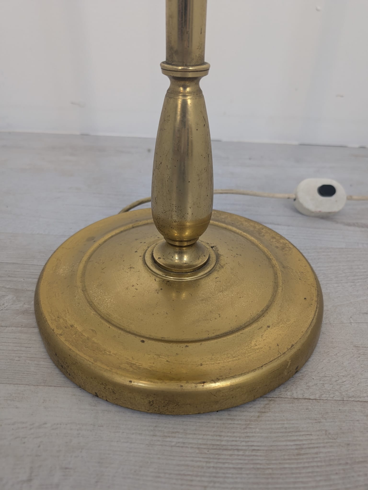 Stylowa lampa podłogowa mid-century modern - obrazek 11