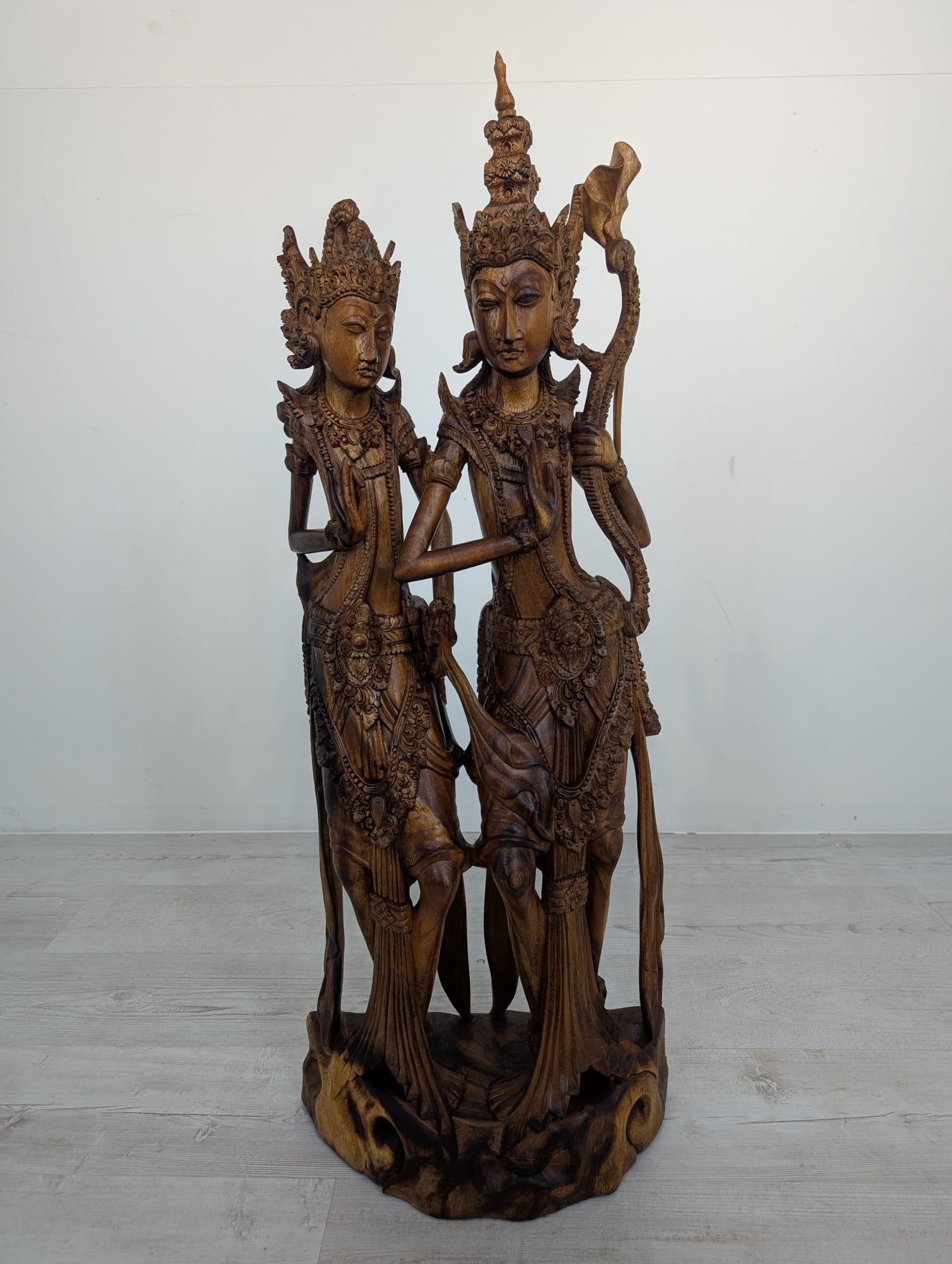 Rzeźba Rama i Sita z Bali z drewna egzotycznego ręcznie wykonana - obrazek 4