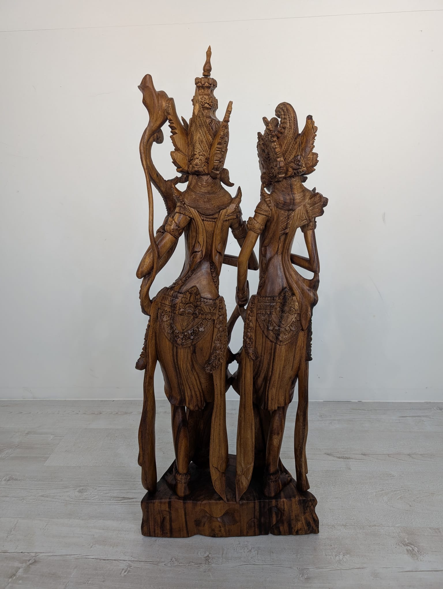 Rzeźba Rama i Sita z Bali z drewna egzotycznego ręcznie wykonana - obrazek 8