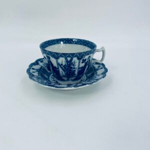 Chinoiserie style collector's breakfast cup set