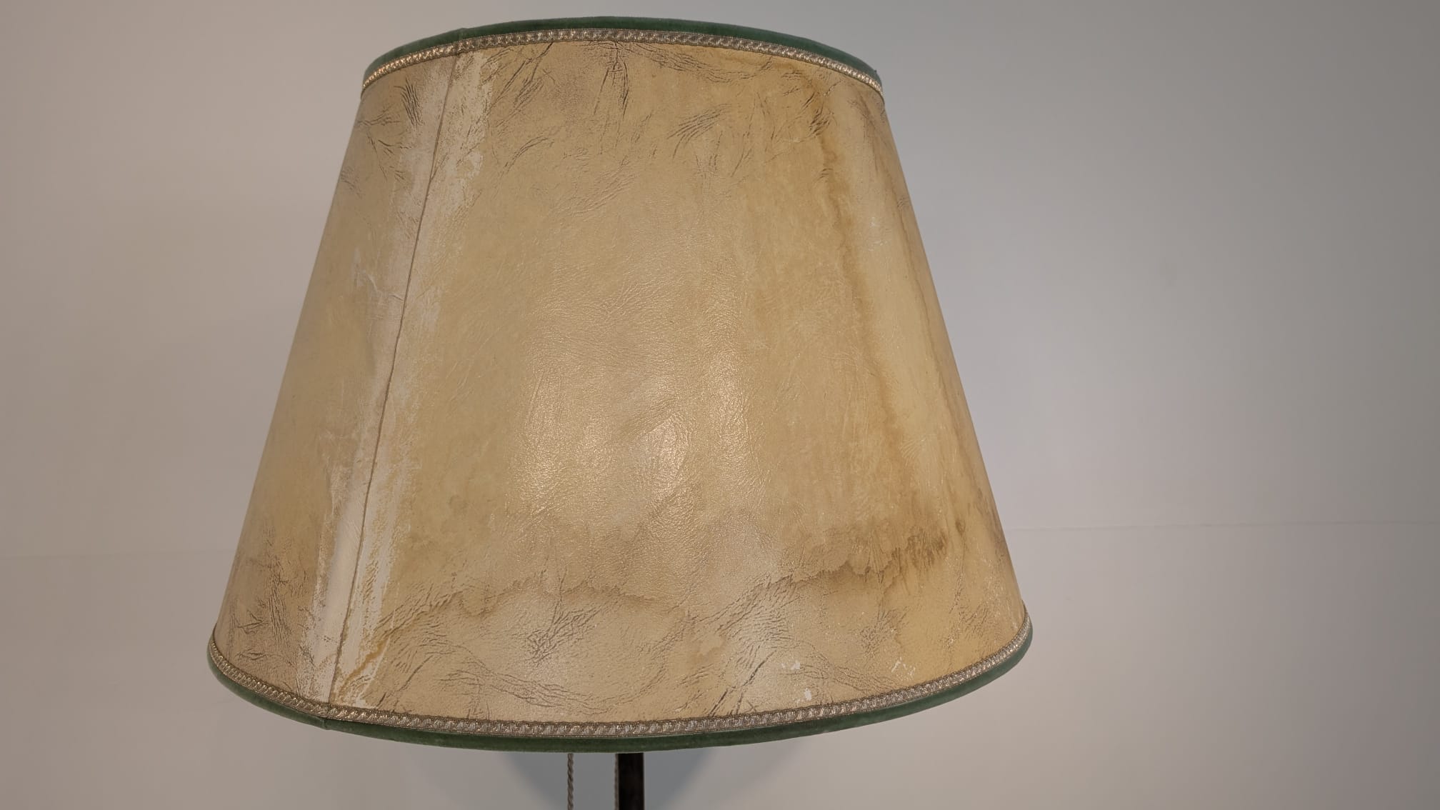 Stylowa lampa podłogowa mosiężna w stylu vintage z lat 50/60-tych - obrazek 6