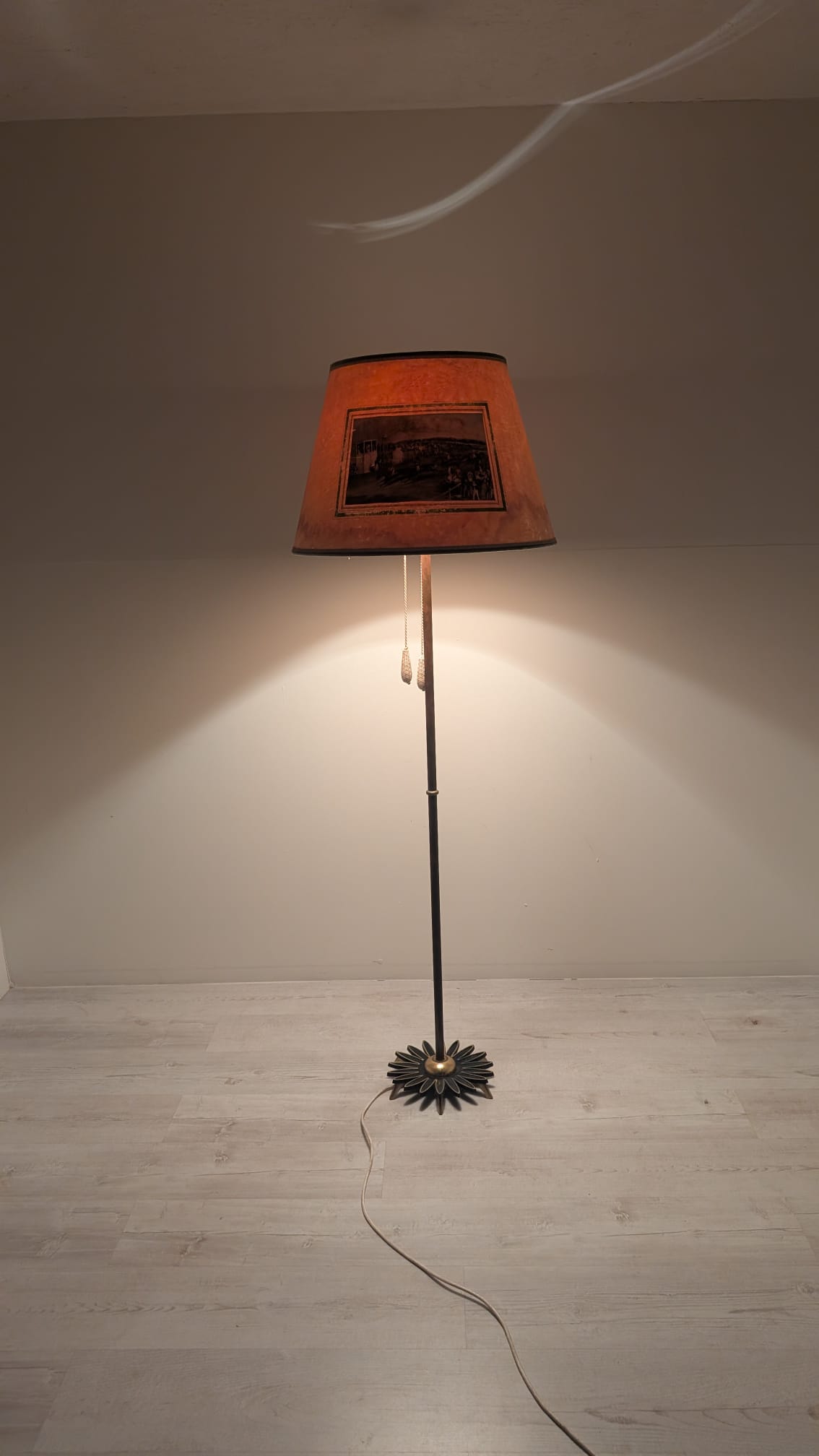 Stylowa lampa podłogowa mosiężna w stylu vintage z lat 50/60-tych - obrazek 15