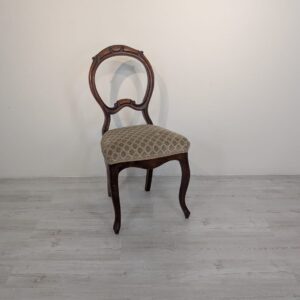 Krzesło rokoko z II poł. XIX wieku