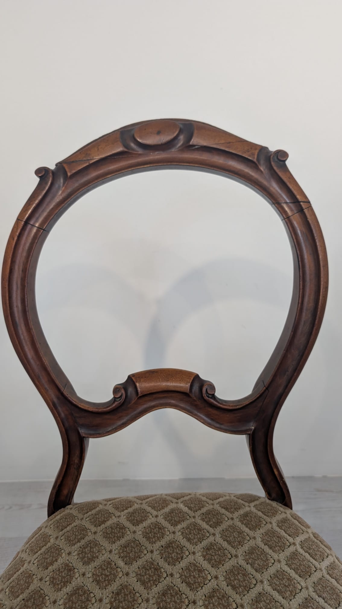 Krzesło rokoko z II poł. XIX wieku - obrazek 4