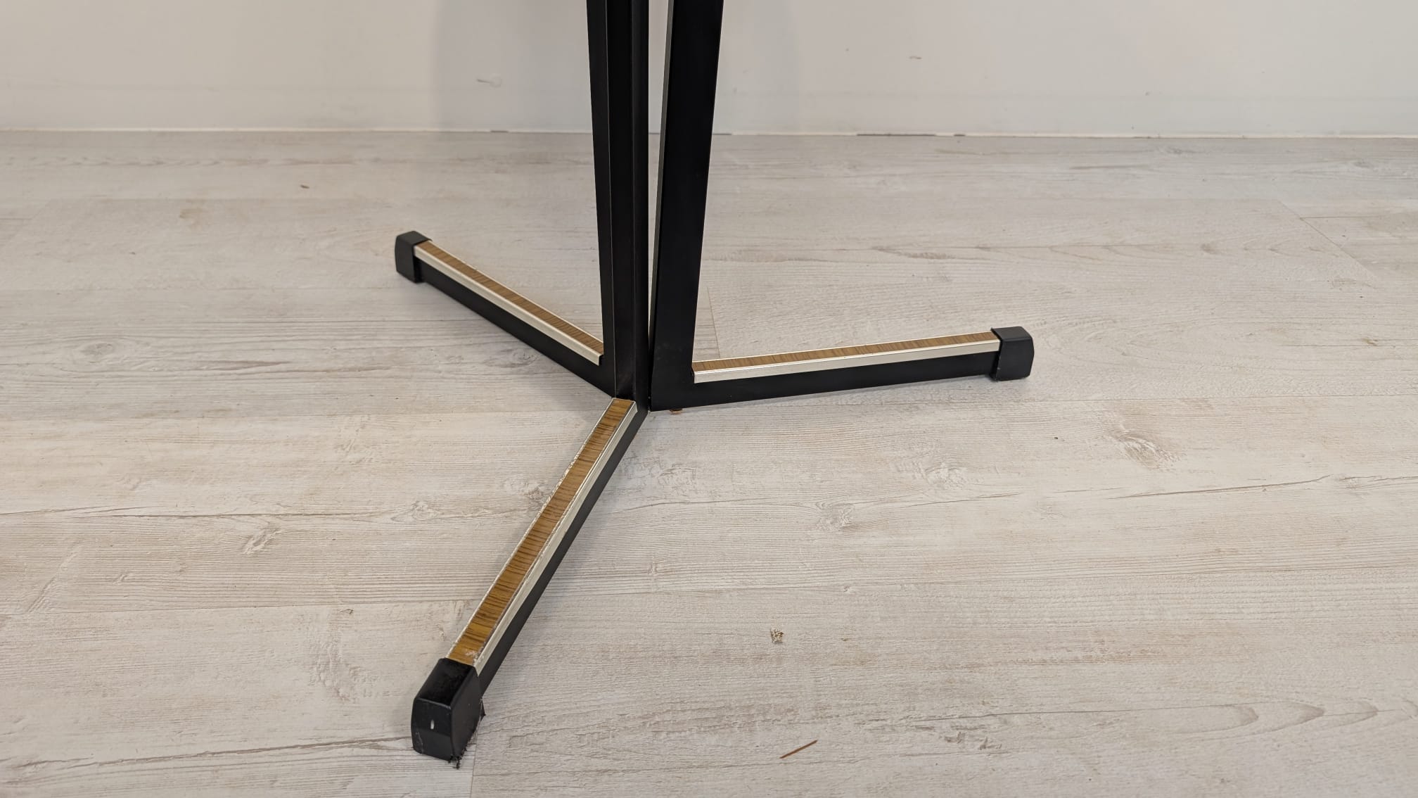 Stolik kawowy w orzechu vintage z lat 70-tych - Image 5